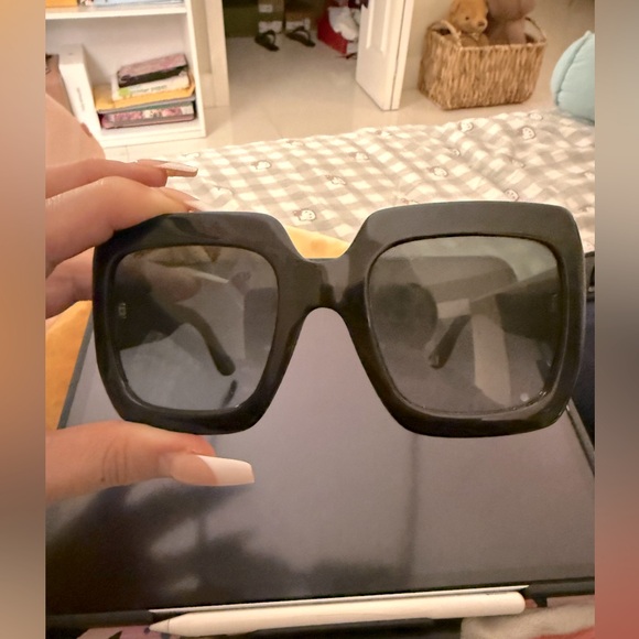 Gucci Sunglasses Oversized - Picture 1 of 9
